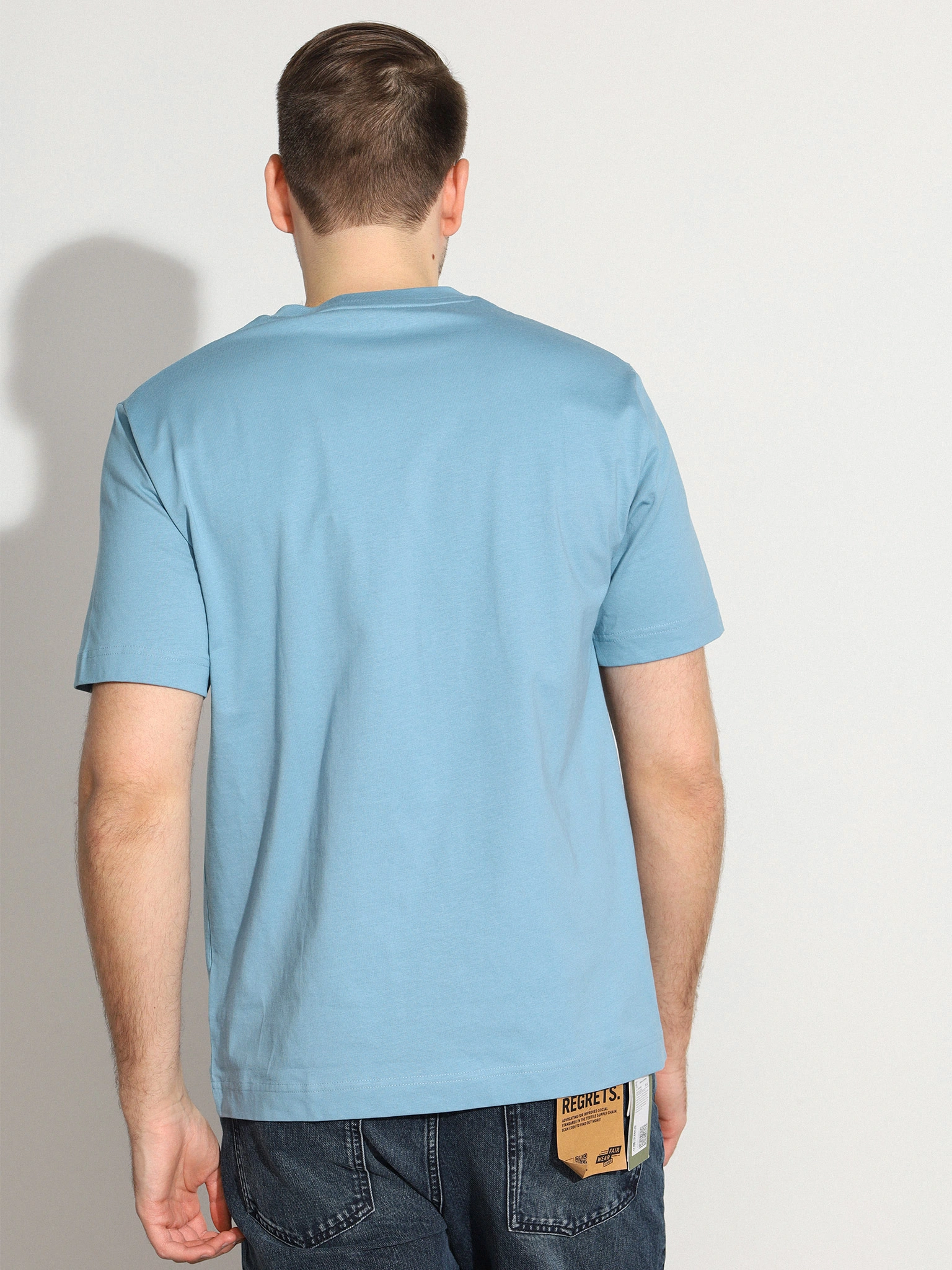 Футболка голубого цвета из хлопка